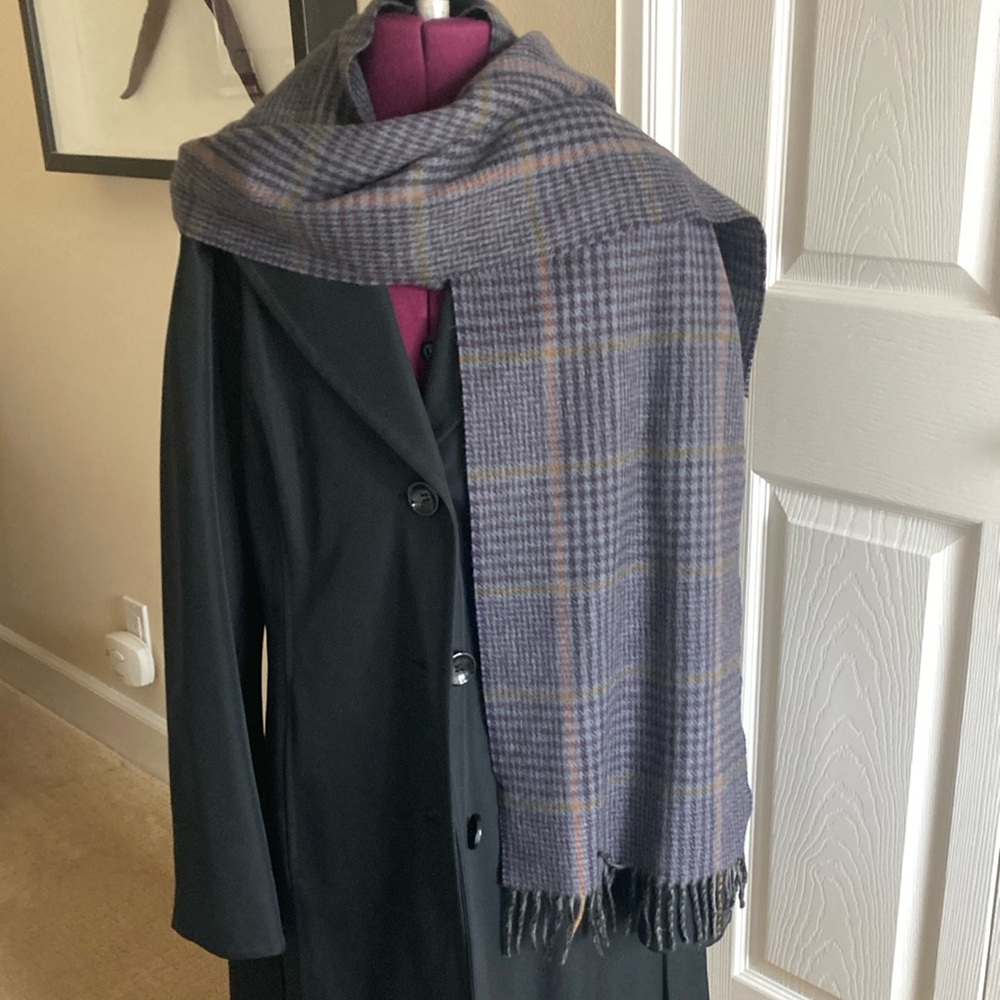 Classic Herringbone Cashmere Scarf Grey, Black Classic Style